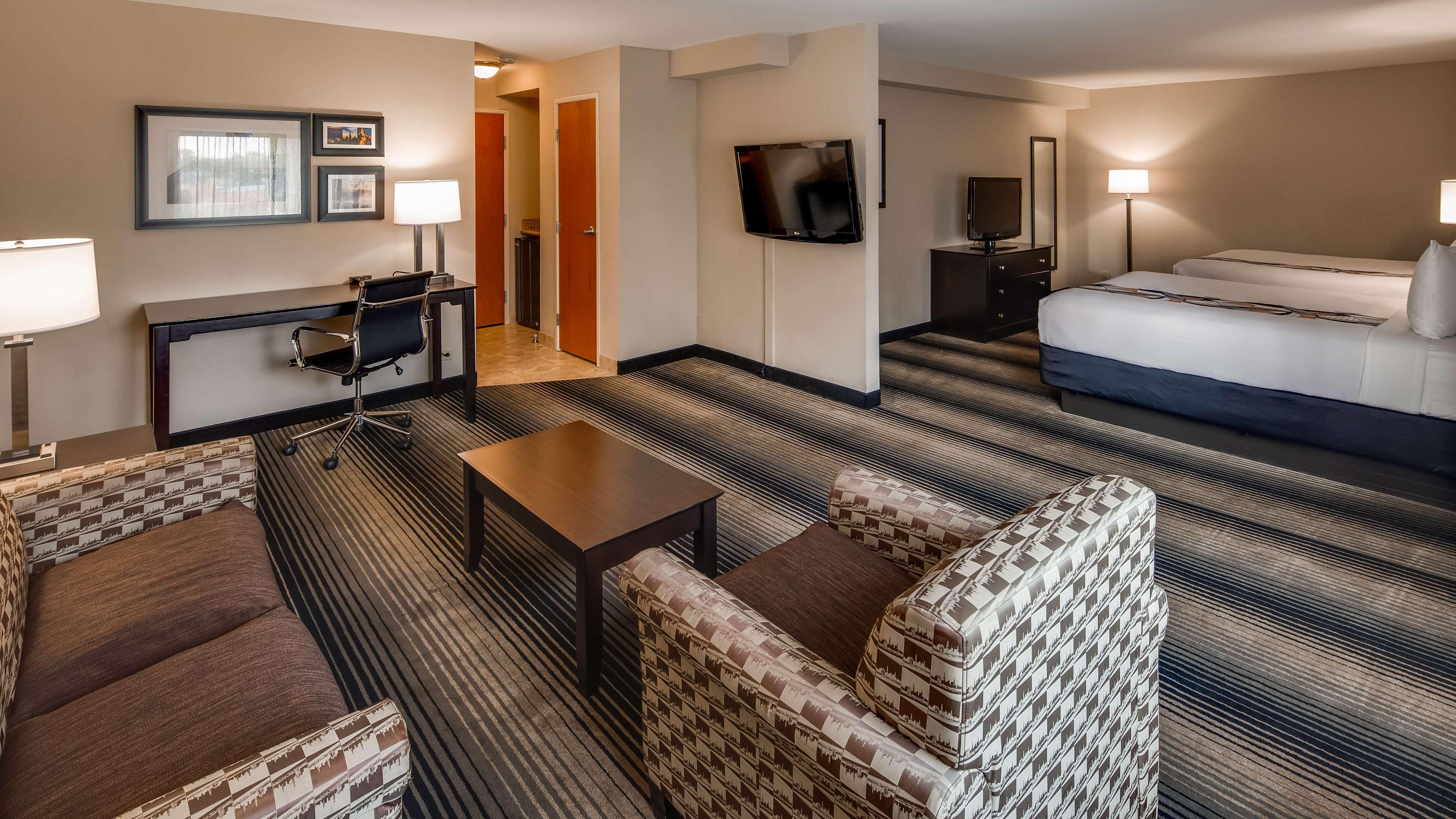 Best Western Plus Hyde Park Chicago Hotel Экстерьер фото