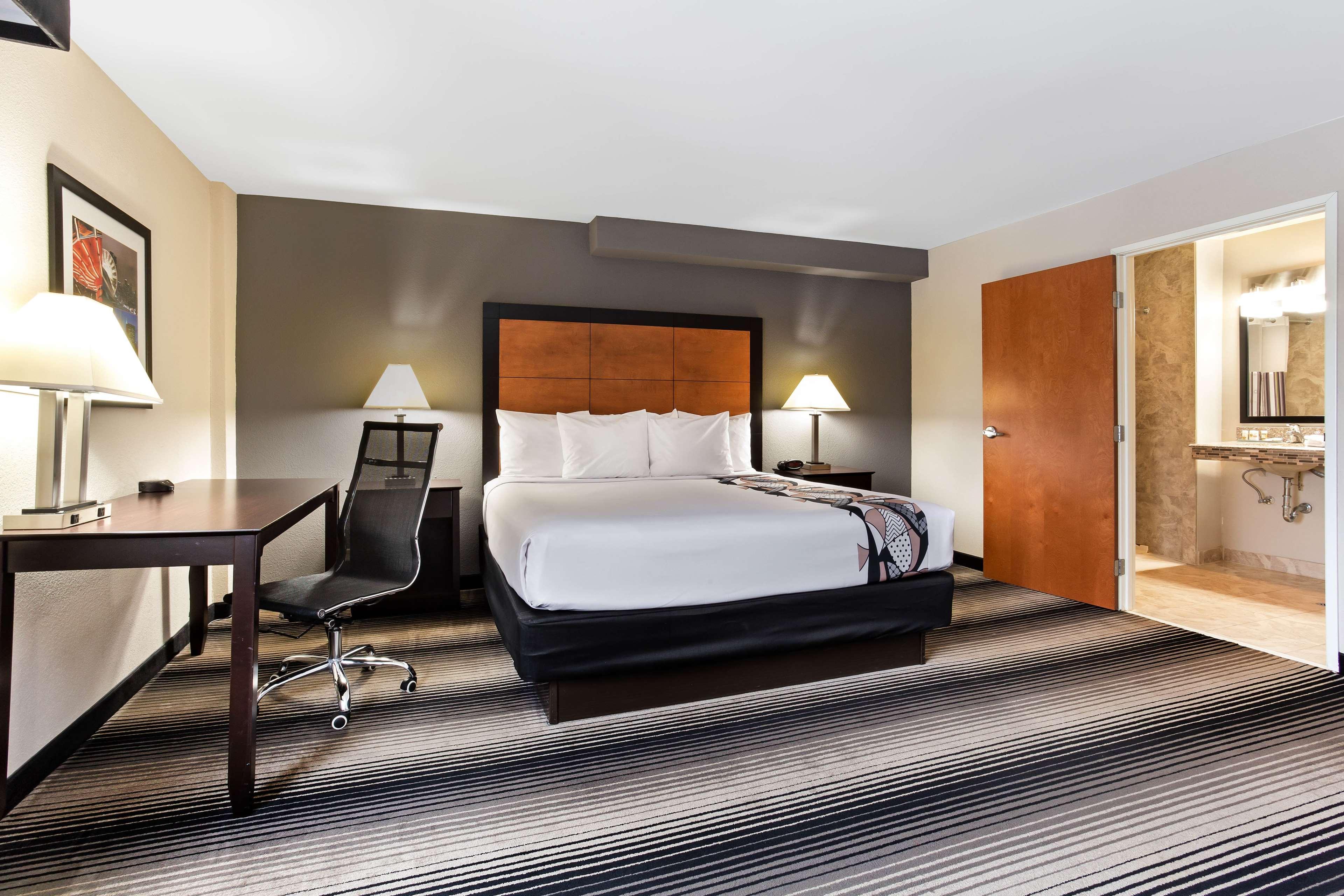 Best Western Plus Hyde Park Chicago Hotel Экстерьер фото