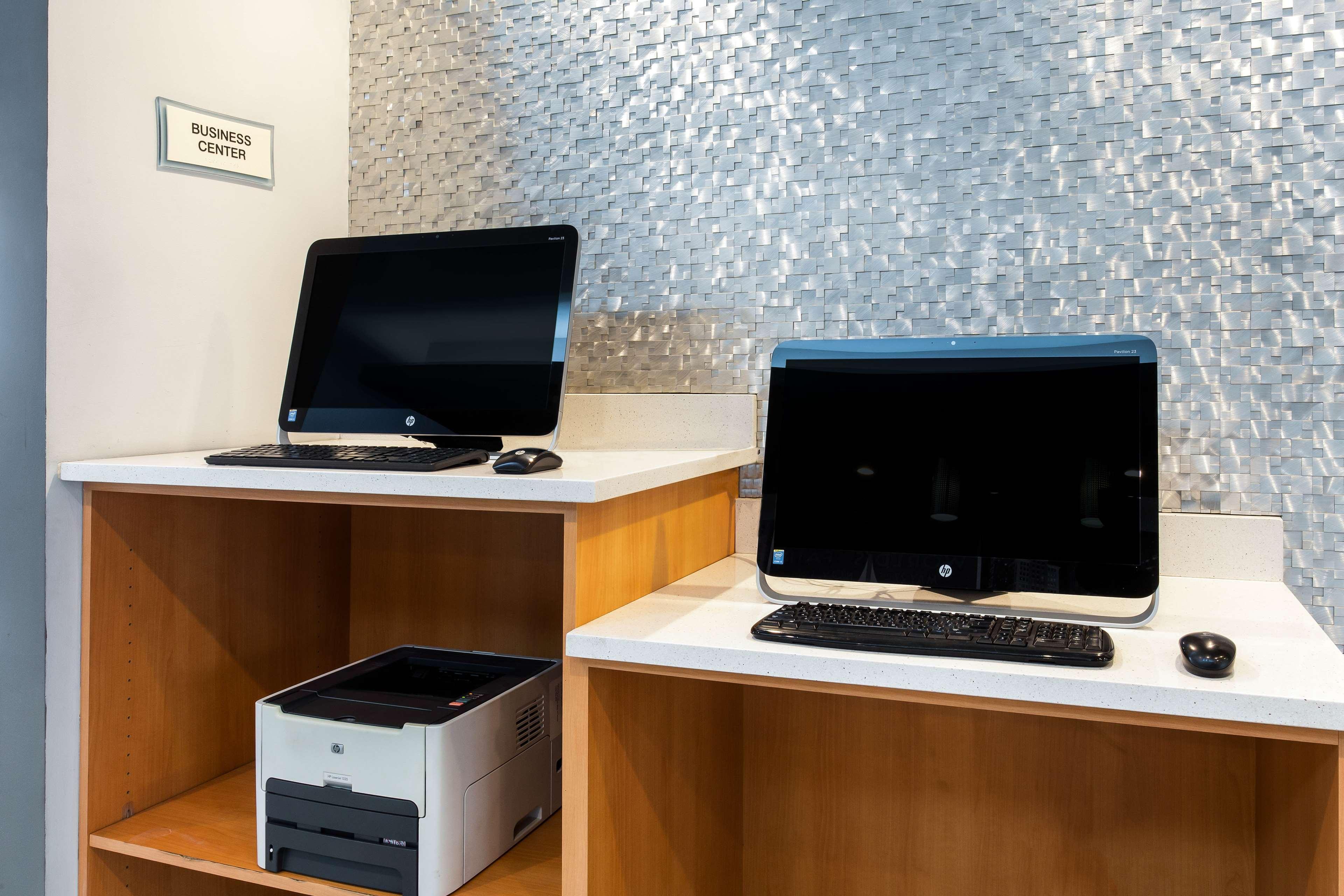 Best Western Plus Hyde Park Chicago Hotel Экстерьер фото
