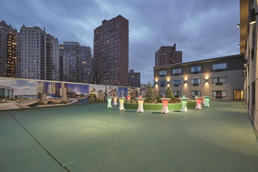 Best Western Plus Hyde Park Chicago Hotel Экстерьер фото
