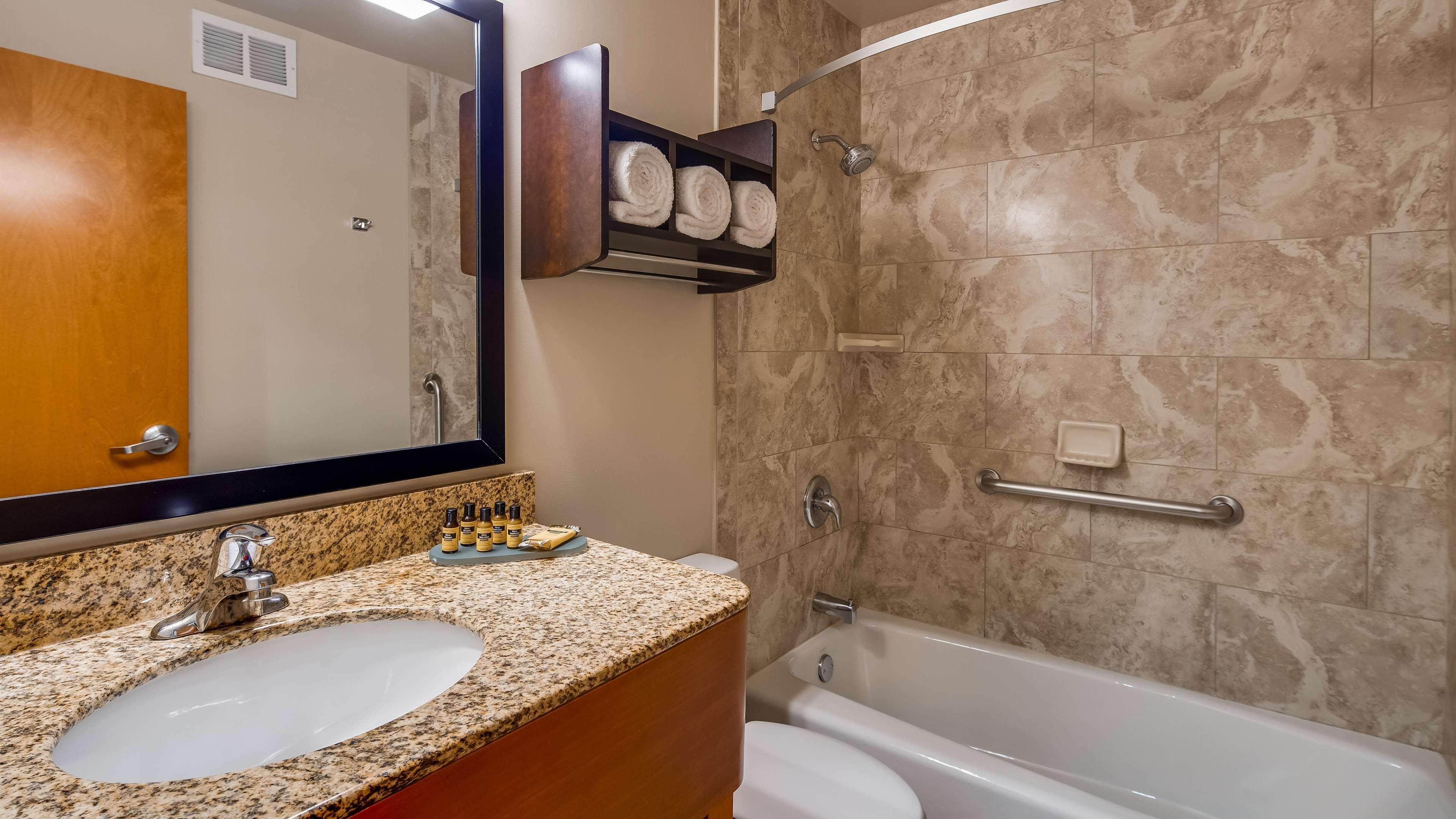 Best Western Plus Hyde Park Chicago Hotel Экстерьер фото